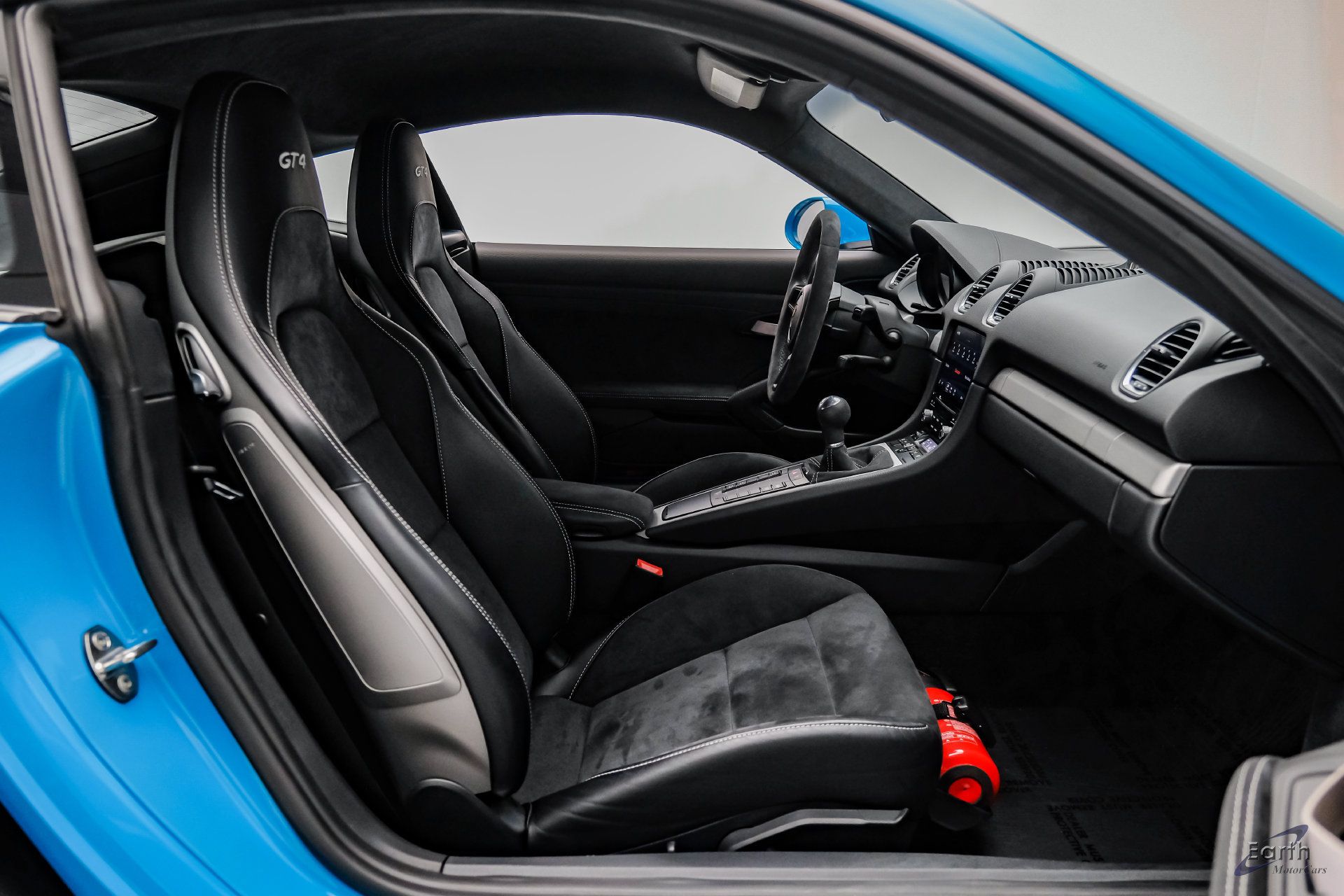 Used 2020 Porsche 718 Cayman GT4 RWD image 53