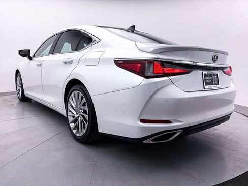 Used 2023 Lexus ES 350 Ultra Luxury image 15