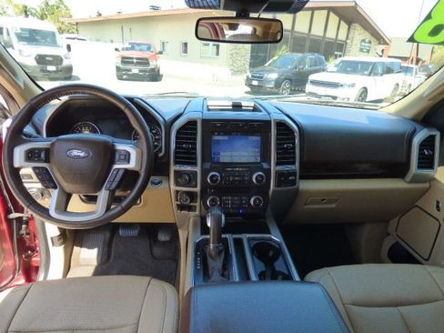 Used 2018 Ford F150 Lariat w/ Equipment Group 502A Luxury RWD image 17