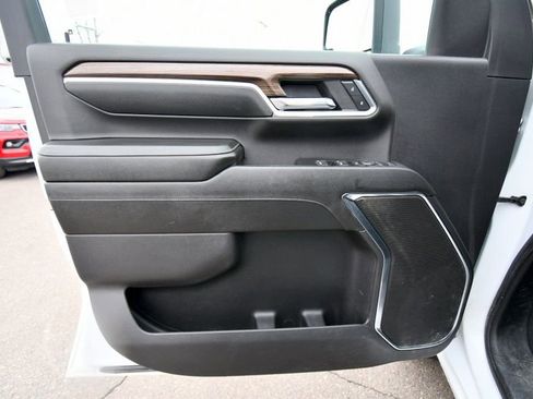 Used 2024 Chevrolet Silverado 2500 LT AWD/4WD image 13