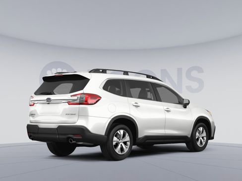 Used 2023 Subaru Ascent Premium w/ Convenience Package image 4
