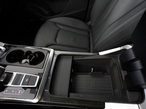 Used 2024 Audi Q7 2.0T Premium Plus image 40