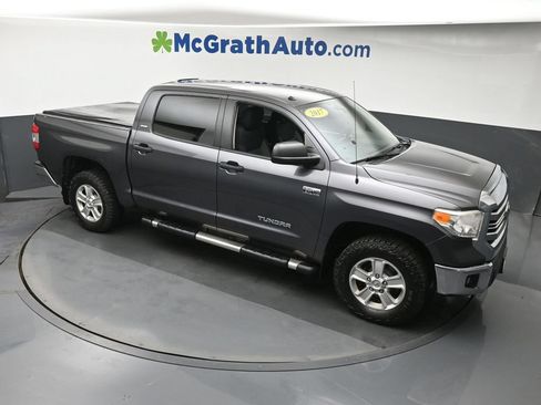 Used 2017 Toyota Tundra SR5 w/ SR5 Upgrade Package AWD/4WD image 3