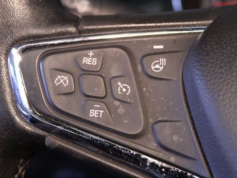 Used 2018 Chevrolet Cruze Premier image 20