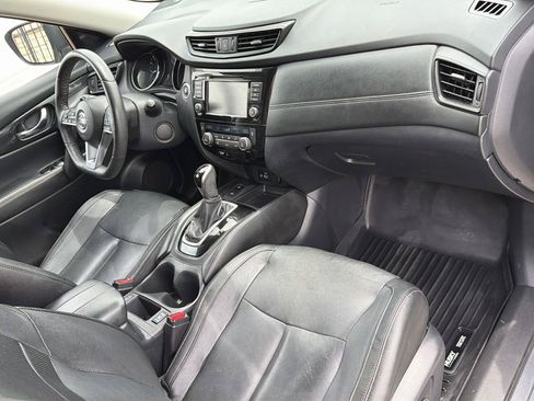 Used 2019 Nissan Rogue SL AWD/4WD image 26