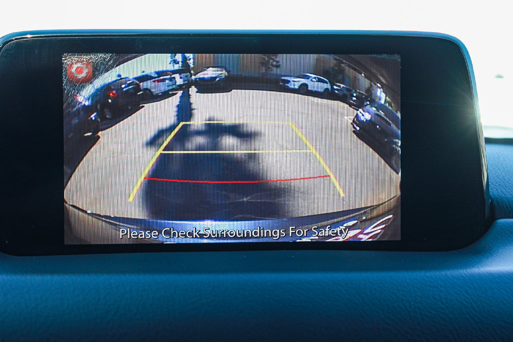 Used 2018 MAZDA CX-5 Touring w/ Preferred Equipment Package FWD image 24
