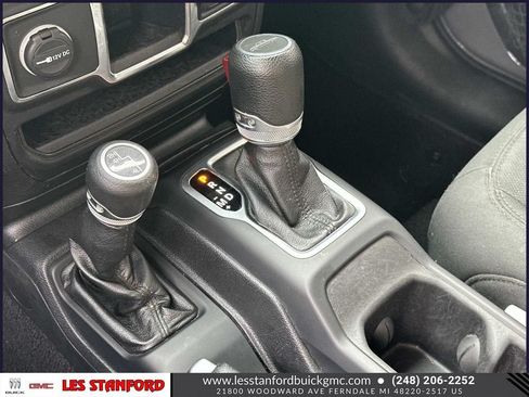 Used 2021 Jeep Gladiator Sport AWD/4WD image 31