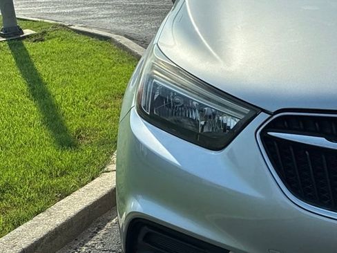 Used 2018 Buick Encore Preferred FWD image 9