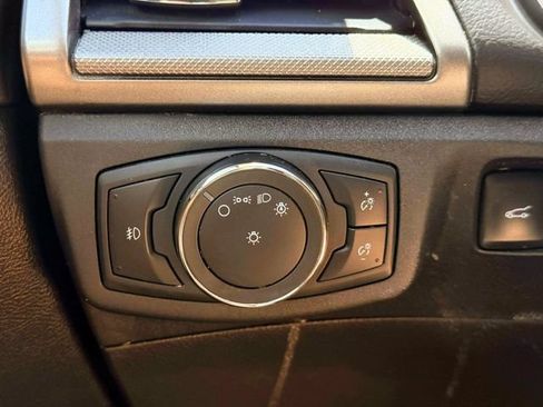 Used 2020 Ford Fusion SE w/ Equipment Group 151A FWD image 23