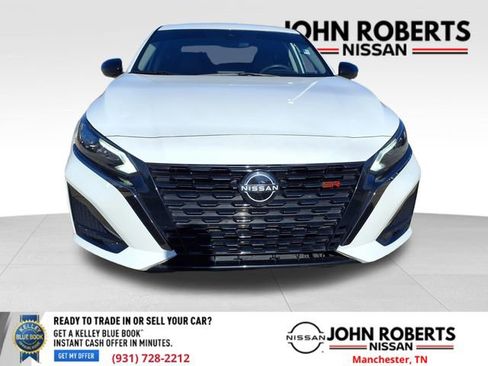 Used 2023 Nissan Altima 2.5 SR image 12