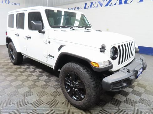 Used 2023 Jeep Wrangler Unlimited Sahara image 3