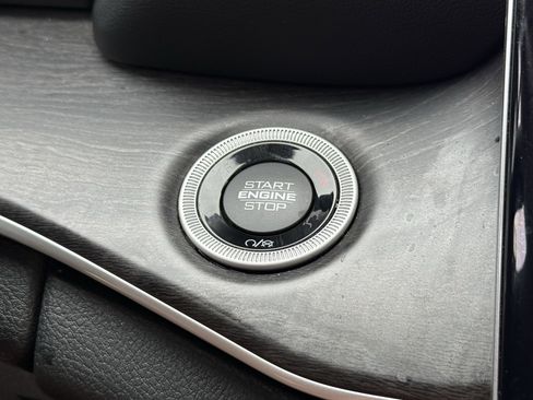 Used 2023 Jeep Grand Cherokee L Limited w/ Trailer Tow Group (B) image 25