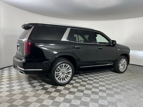 Used 2025 Cadillac Escalade Premium Luxury image 6