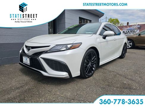 Used 2024 Toyota Camry XSE image 1