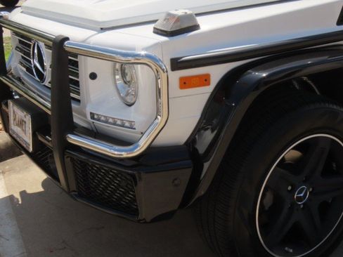 Used 2017 Mercedes-Benz G 550 image 3