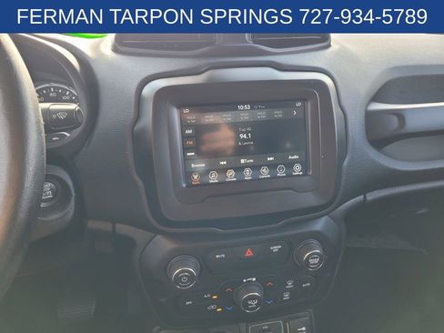 Used 2020 Jeep Renegade Latitude w/ Cold Weather Group image 26