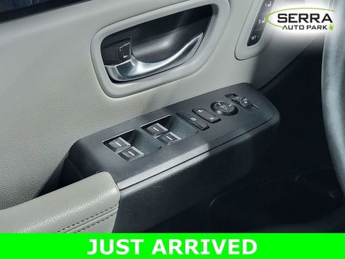 Used 2023 Honda Pilot EX-L image 18