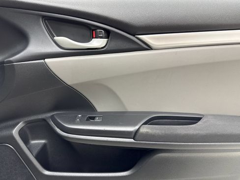 Used 2019 Honda Civic LX image 39