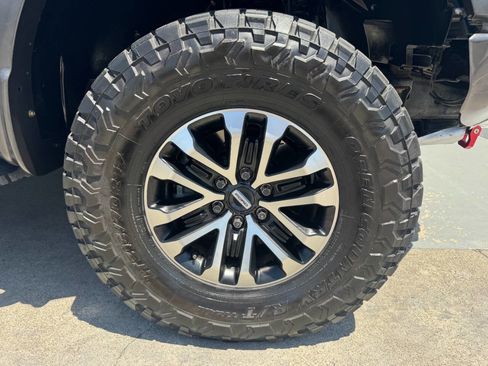 Used 2017 Ford F150 Raptor w/ Equipment Group 802A Luxury AWD/4WD image 24