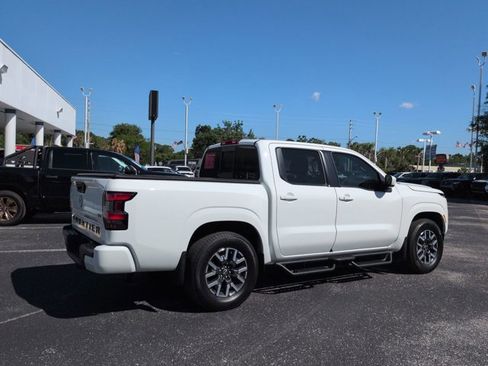 Certified 2022 Nissan Frontier SV RWD image 4