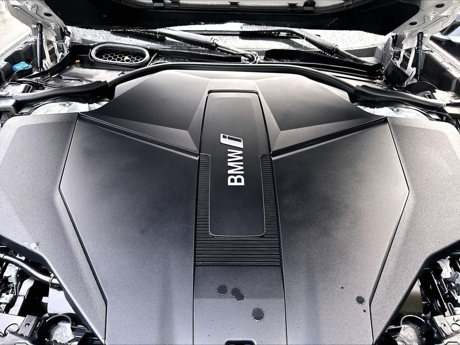 Used 2023 BMW i7 xDrive60 AWD/4WD image 32