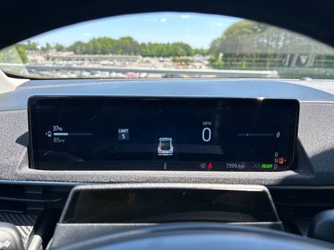 Used 2025 Ford Mustang Mach-E Select w/ Comfort Package Lite RWD image 17