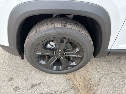 New 2026 Chevrolet Equinox LT AWD/4WD image 9