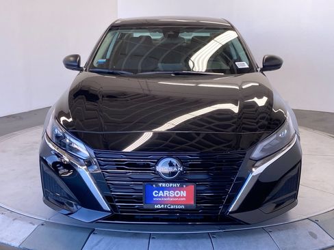 Used 2025 Nissan Altima 2.5 SV FWD image 8