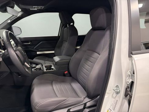 Used 2024 Toyota Tacoma TRD Sport image 11