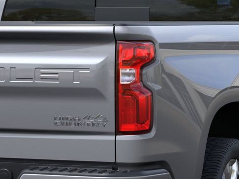 New 2026 Chevrolet Silverado 1500 High Country AWD/4WD image 11