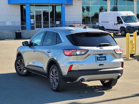 Used 2022 Ford Escape SEL image 7