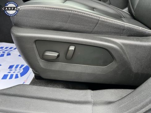 Used 2023 Buick Envision Essence image 10