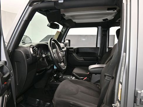 Used 2016 Jeep Wrangler Unlimited Sport w/ Quick Order Package 24S AWD/4WD image 11