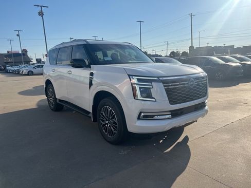 New 2026 Nissan Armada SL w/ Captain's Chari Seat Package image 3