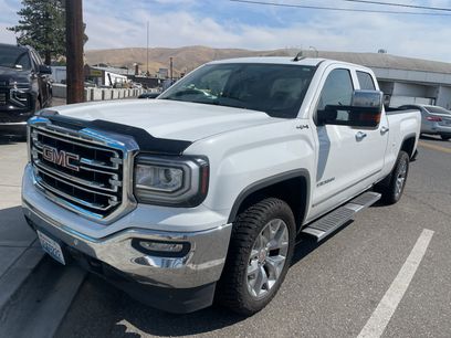 Used 2018 GMC Sierra 1500 SLT w/ Max Trailering Package