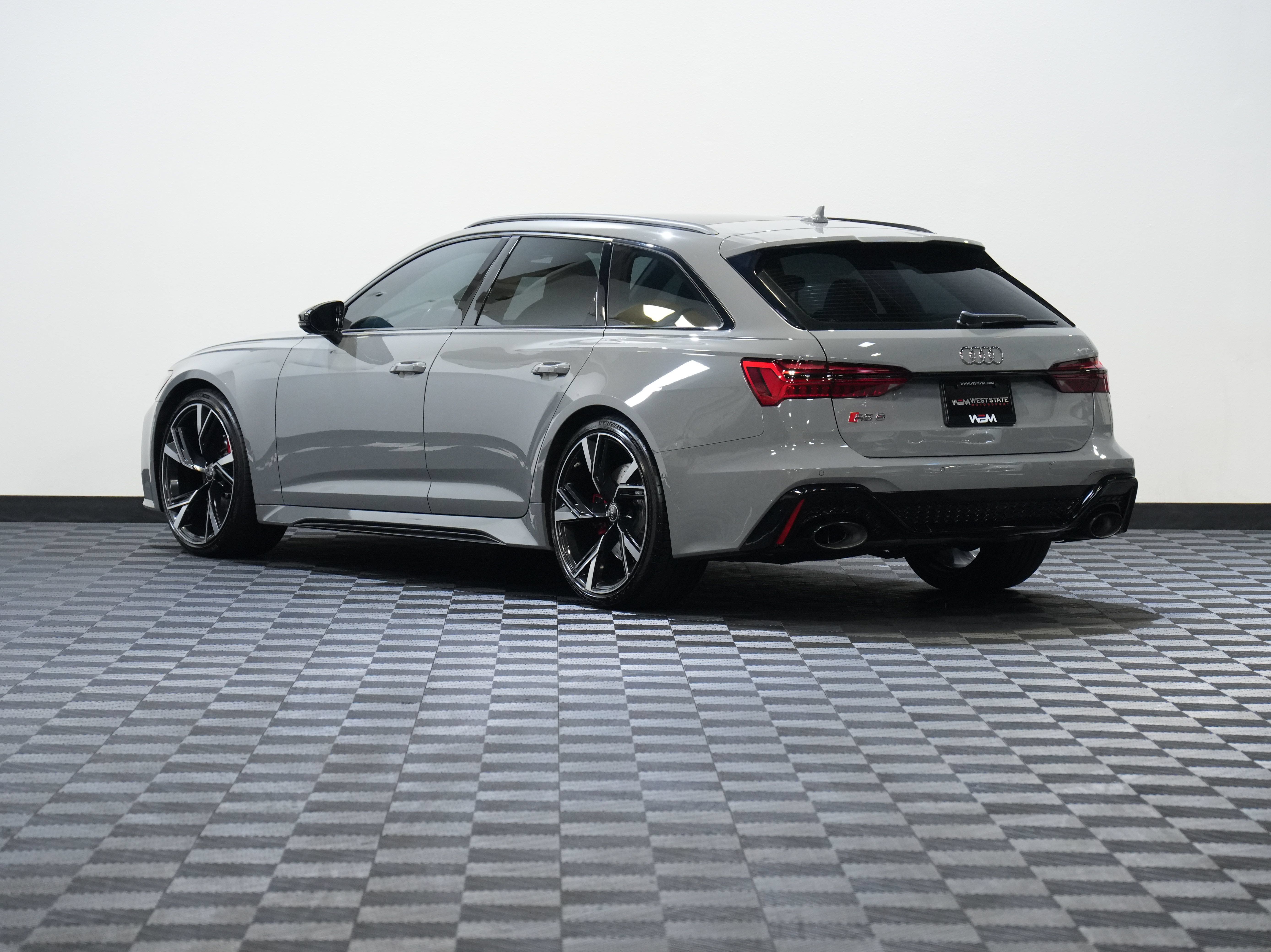 Used 2022 Audi RS 6 AWD/4WD image 8