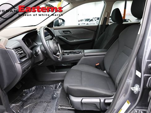 Used 2023 Nissan Rogue S AWD/4WD image 14