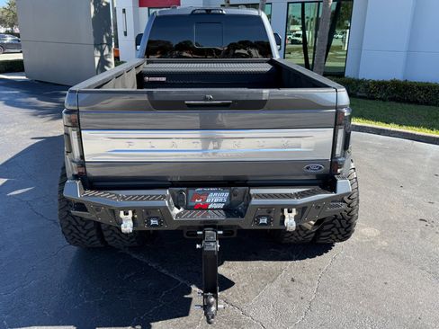 Used 2022 Ford F450 Platinum w/ FX4 Off-Road Package image 26
