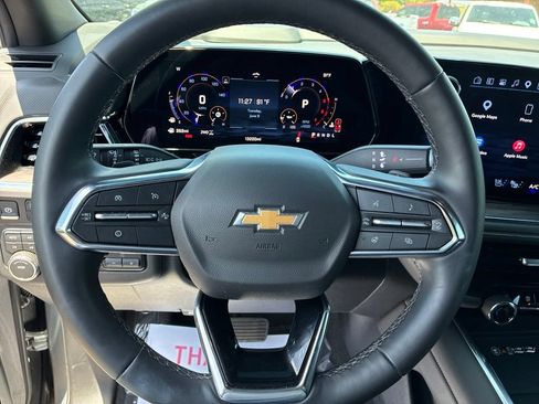 Used 2025 Chevrolet Tahoe Premier w/ Sun And Tow Package AWD/4WD image 27