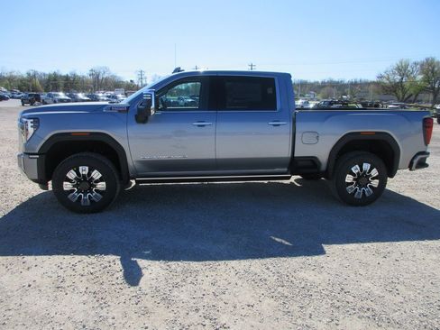 New 2026 GMC Sierra 2500 Denali w/ Denali Reserve Package AWD/4WD image 10