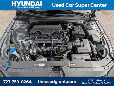 Used 2025 Hyundai Elantra Sport image 12