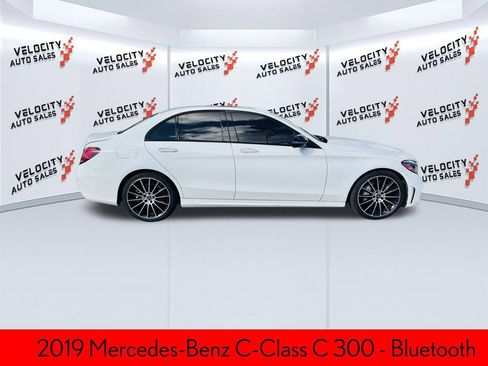 Used 2019 Mercedes-Benz C 300 Sedan image 2