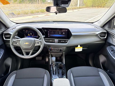 Used 2026 Chevrolet TrailBlazer LS w/ LS Confidence Package image 12