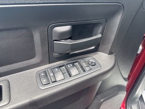 Used 2018 RAM 2500 Tradesman w/ Chrome Appearance Group AWD/4WD image 14