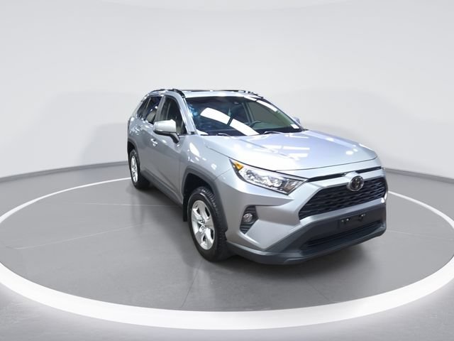Used 2019 Toyota RAV4 XLE w/ All Weather Liner Package AWD/4WD image 2