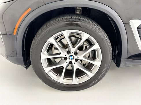 Used 2024 BMW X5 xDrive40i w/ Premium Package AWD/4WD image 29