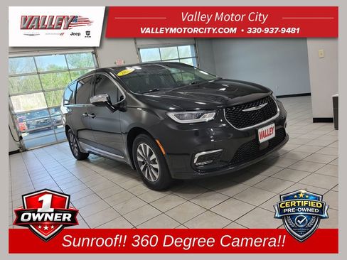 Used 2023 Chrysler Pacifica Limited FWD image 1