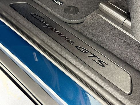 New 2026 Porsche Cayenne GTS image 13