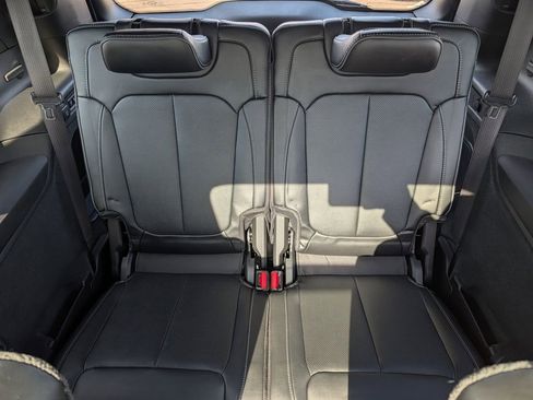 Used 2023 Jeep Grand Cherokee L Overland w/ Advanced Protech Group III image 25