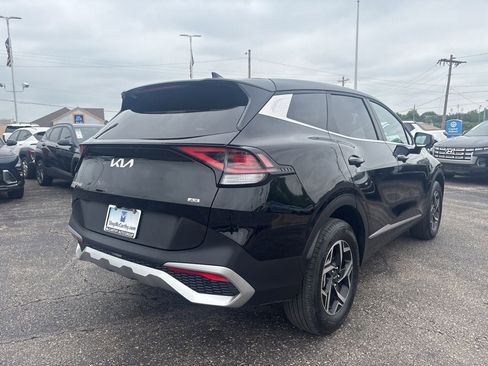 Used 2025 Kia Sportage LX AWD/4WD image 7